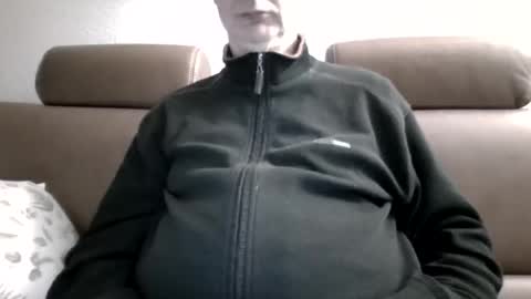 Snapshot of use2020 chatting on 10.18.25 use2020 online show from 10.18.25