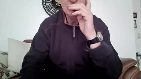 Snapshot of use2020 chatting on 10.22.25 use2020 online show from 10.22.25