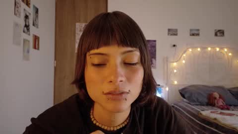 Snapshot of user_not_found924522 chatting on 01.12.26 cyber online show from 01.12.26