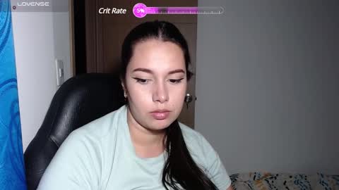 Snapshot of v_vennus chatting on 03.09.25 Vennus online show from 03.09.25