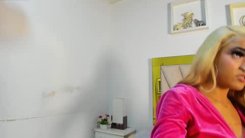 vahioleth  online show from 11.05.25