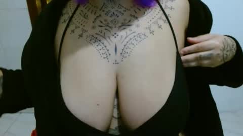 Vah Oliver online show from 11.05.25