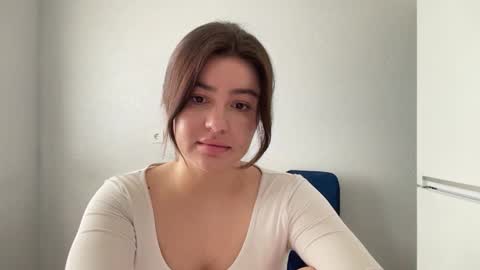 Snapshot of vaiee chatting on 09.12.25 Valery online show from 09.12.25