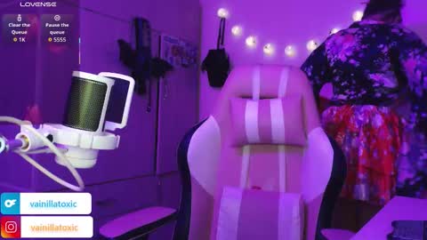 Vainilla Independent model online show from 01.15.26