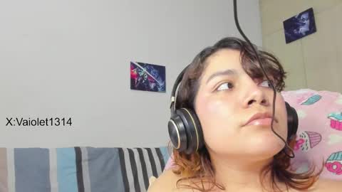 Snapshot of vaioletuwu chatting on 02.09.25 Vaiolet1314 online show from 02.09.25