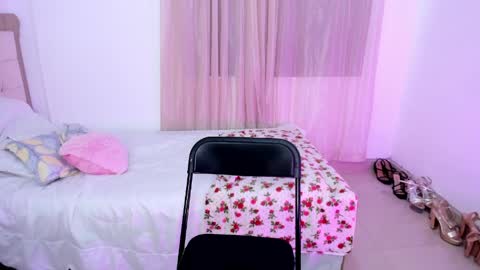 HI IM NEW online show from 05.20.26