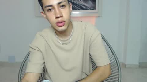 valen paul online show from 12.14.25