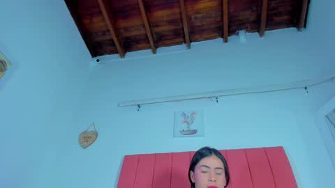 Snapshot of valen_rose0 chatting on 02.21.25 VALENTINA 3 online show from 02.21.25