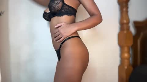 Valencia Ember online show from 12.19.25