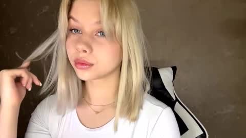 Olachka online show from 11.29.25