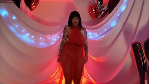 Snapshot of valengray chatting on 02.14.25 Valen online show from 02.14.25