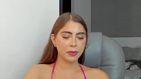 Snapshot of valenjonex chatting on 02.01.25 Angela online show from 02.01.25