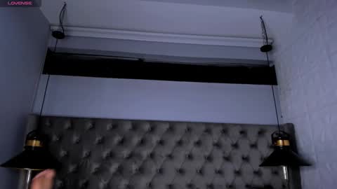 Snapshot of valentin0_3 chatting on 11.12.25 Valentin0 online show from 11.12.25