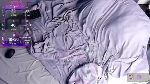 Snapshot of valentin0_3 chatting on 11.25.25 Valentin0 online show from 11.25.25