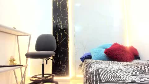 VALENTIN  online show from 03.17.26