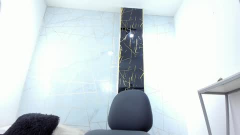 VALENTIN  online show from 04.05.26