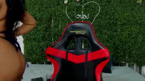 Snapshot of valentina_0_ chatting on 12.04.25 Valentina online show from 12.04.25