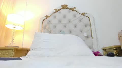 Snapshot of valentina_ross_ chatting on 01.14.25 Valentina online show from 01.14.25