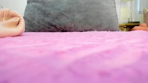 Snapshot of valentina_ross_ chatting on 02.11.25 Valentina online show from 02.11.25