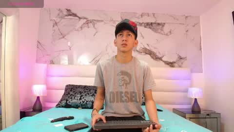 valentinaandjhonshi_ online show from 04.13.26