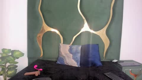 valentinaasm online show from 04.23.26