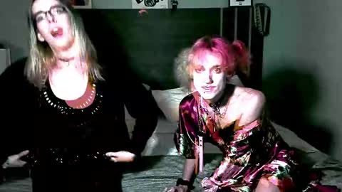 Snapshot of valentinas_dream chatting on 12.26.24 Tina Bates online show from 12.26.24