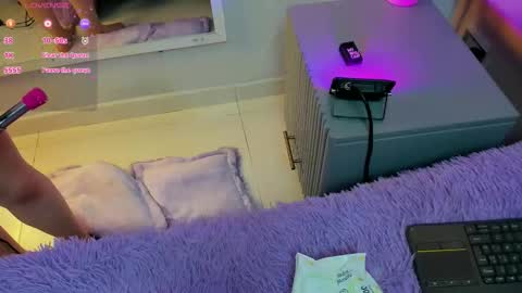 Snapshot of valentine_mia_ chatting on 02.09.26 Mia online show from 02.09.26