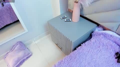 Snapshot of valentine_mia_ chatting on 02.11.26 Mia online show from 02.11.26