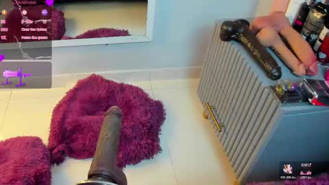 Mia  online show from 04.23.26