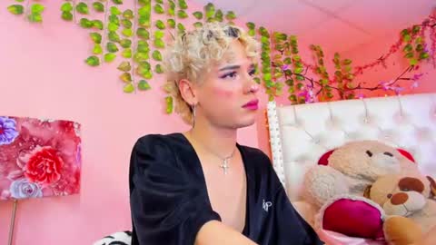 Snapshot of valentinee_xo chatting on 07.04.26 valentinee_xo online show from 07.04.26