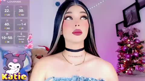 Snapshot of valentinne_marian chatting on 12.14.24 Marian online show from 12.14.24