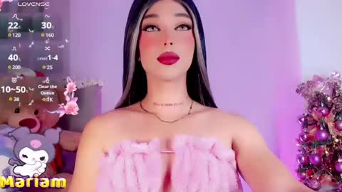 Snapshot of valentinne_marian chatting on 12.22.24 Marian online show from 12.22.24