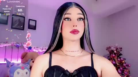 Snapshot of valentinne_marian chatting on 12.27.24 Marian online show from 12.27.24