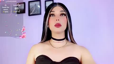 Snapshot of valentinne_marian chatting on 01.23.25 Marian online show from 01.23.25