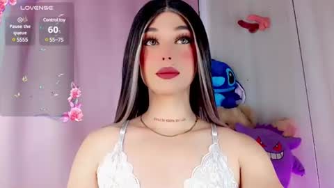 Snapshot of valentinne_marian chatting on 01.26.25 Marian online show from 01.26.25