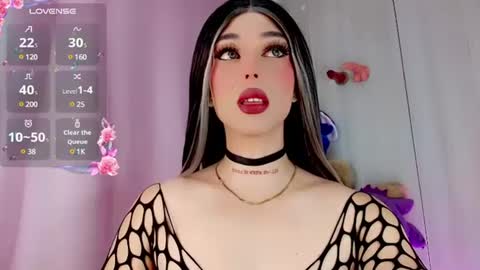 Snapshot of valentinne_marian chatting on 01.28.25 Marian online show from 01.28.25