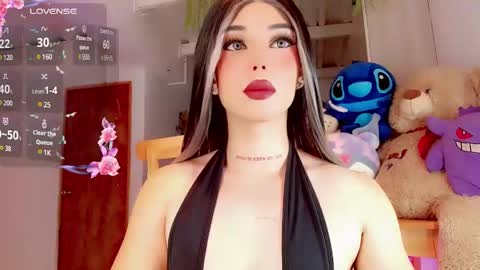 Snapshot of valentinne_marian chatting on 02.16.25 Marian online show from 02.16.25