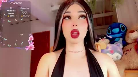 Snapshot of valentinne_marian chatting on 02.16.25 Marian online show from 02.16.25