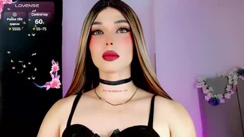 Snapshot of valentinne_marian chatting on 03.01.25 Marian online show from 03.01.25