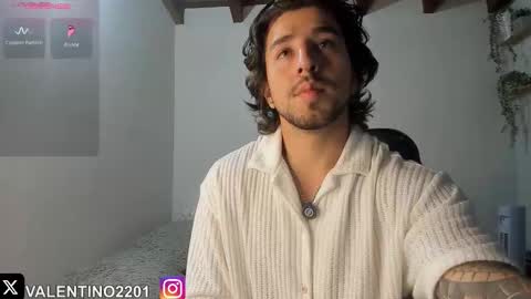 valentino online show from 11.28.25