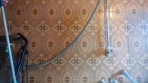 Snapshot of valentinosweet chatting on 01.21.25 valentinosweet online show from 01.21.25