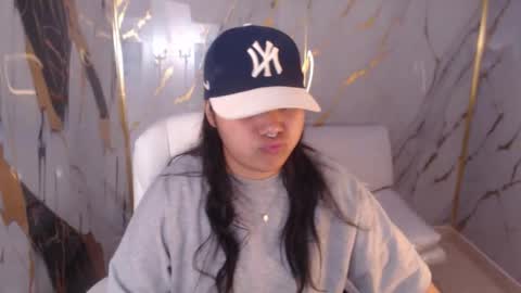 Snapshot of valeri_harpers4 chatting on 11.21.25 valeri_harpers4 online show from 11.21.25