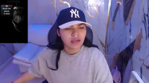 Snapshot of valeri_harpers4 chatting on 12.18.25 valeri_harpers4 online show from 12.18.25