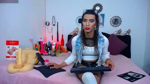 ...VALERIA DIR... online show from 10.16.25