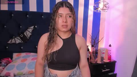 Snapshot of valeria_rouse28 chatting on 10.25.25 valeria_rouse28 online show from 10.25.25