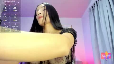 Snapshot of valeria_wood chatting on 02.25.25 valeria online show from 02.25.25