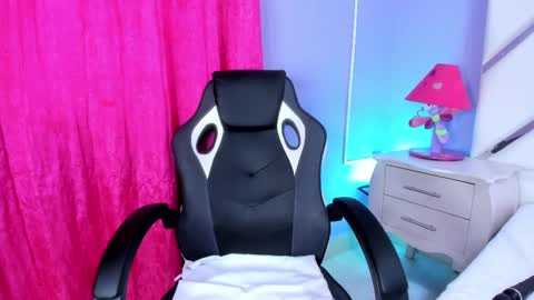valeriajacobs online show from 10.11.25