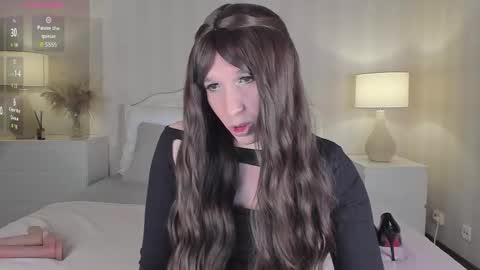 Valeria online show from 10.21.25