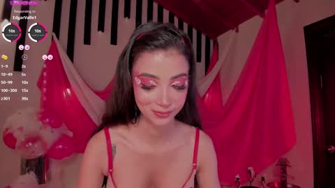 Snapshot of valeriavelvet chatting on 02.14.25 Vale online show from 02.14.25
