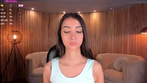 Snapshot of valeriavelvet chatting on 02.17.25 Vale online show from 02.17.25